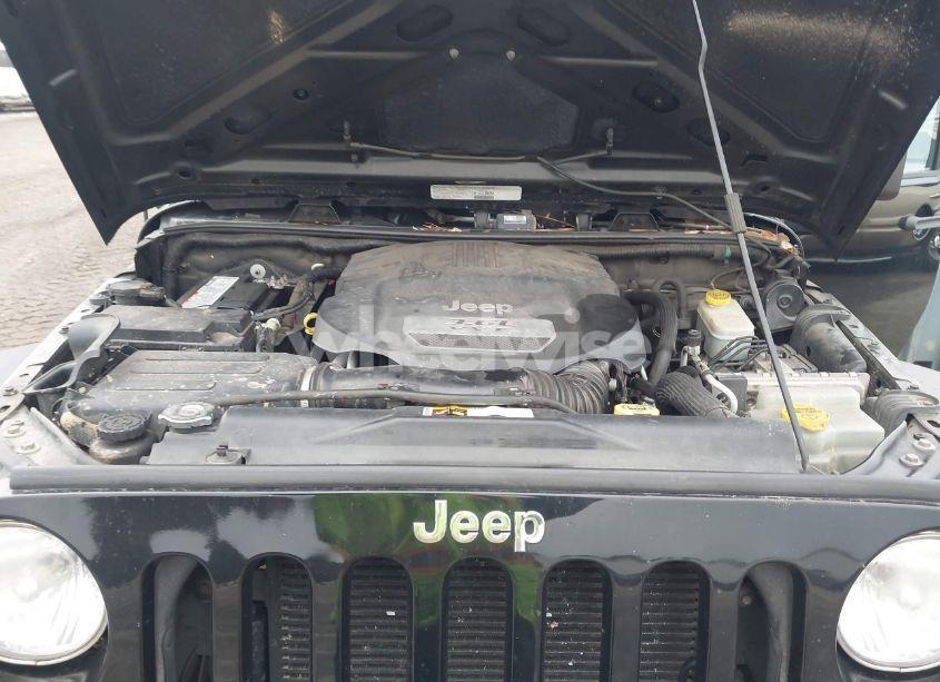 Photo 10 of 2013 Jeep Wrangler UNLIMITED SPORT (VIN 1C4BJWDGXDL522722)