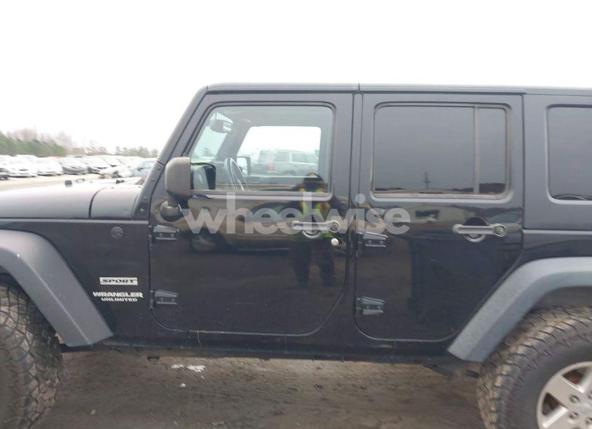 Photo 14 of 2013 Jeep Wrangler UNLIMITED SPORT (VIN 1C4BJWDGXDL522722)