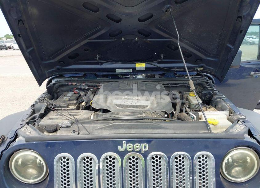 Photo 10 of 2013 Jeep Wrangler UNLIMITED SPORT (VIN 1C4BJWDGXDL564226)