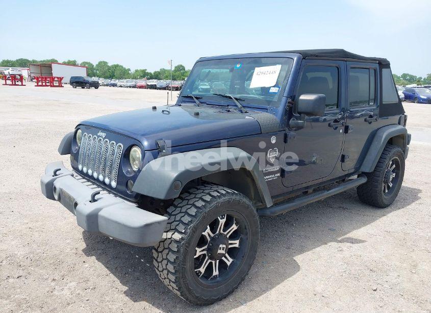 Photo 2 of 2013 Jeep Wrangler UNLIMITED SPORT (VIN 1C4BJWDGXDL564226)