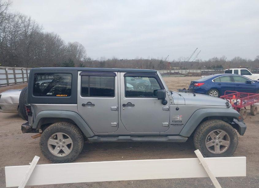 Photo 13 of 2013 Jeep Wrangler UNLIMITED SPORT (VIN 1C4BJWDGXDL594455)