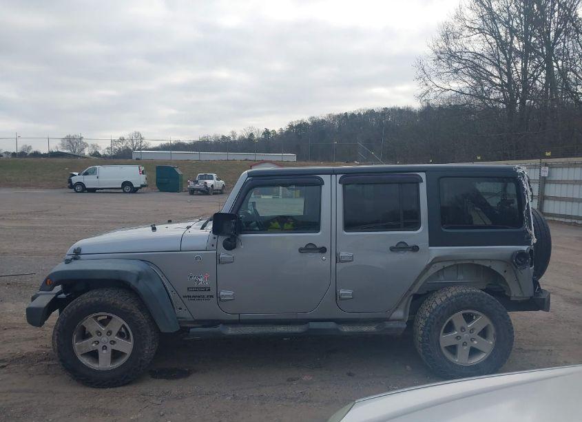 Photo 14 of 2013 Jeep Wrangler UNLIMITED SPORT (VIN 1C4BJWDGXDL594455)