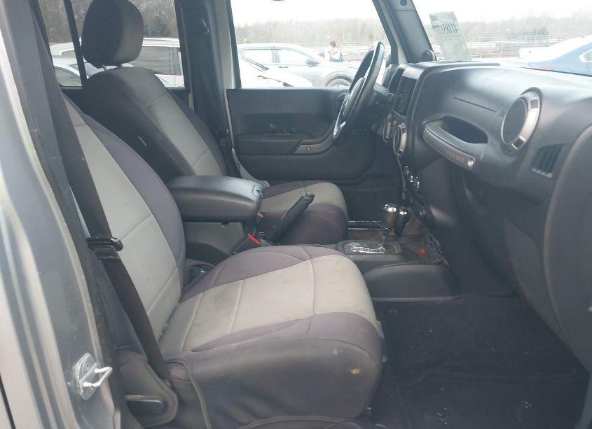 Photo 5 of 2013 Jeep Wrangler UNLIMITED SPORT (VIN 1C4BJWDGXDL594455)