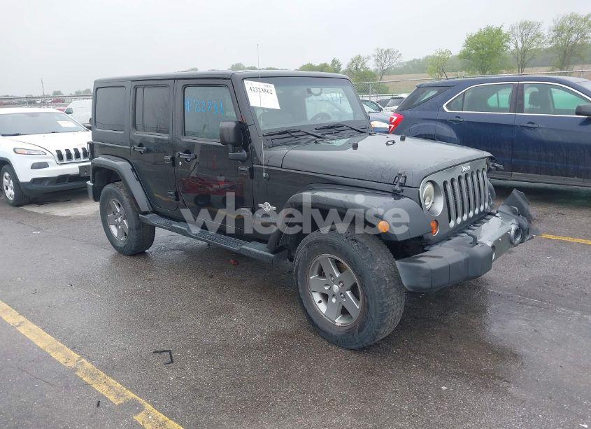 2013 Jeep Wrangler UNLIMITED FREEDOM EDITION (VIN 1C4BJWDGXDL596450) main photo