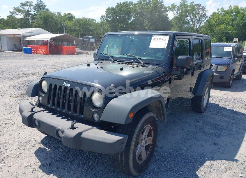 Photo 2 of 2014 Jeep Wrangler UNLIMITED SPORT (VIN 1C4BJWDGXEL104033)