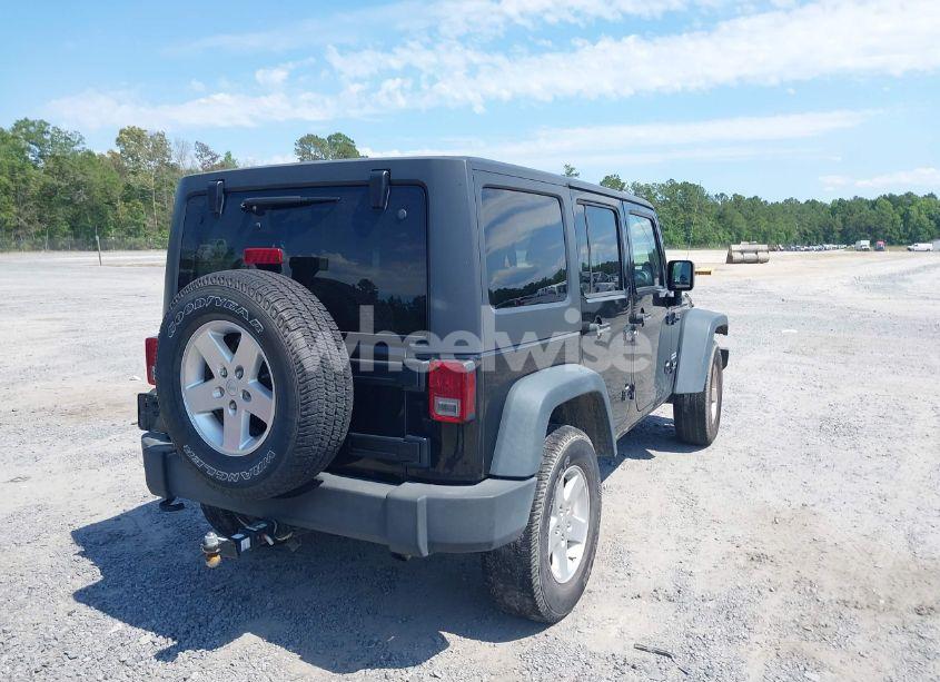 Photo 4 of 2014 Jeep Wrangler UNLIMITED SPORT (VIN 1C4BJWDGXEL104033)