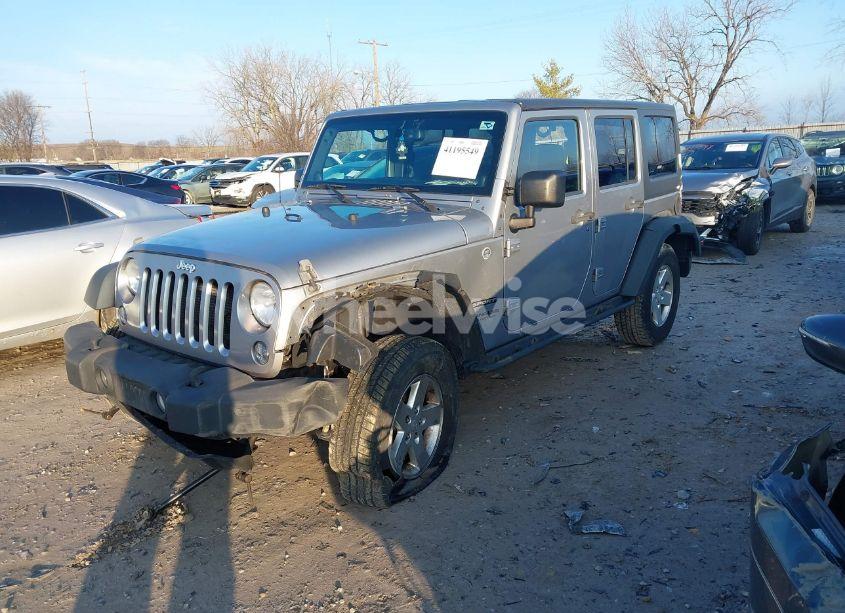 Photo 2 of 2014 Jeep Wrangler UNLIMITED SPORT (VIN 1C4BJWDGXEL120667)