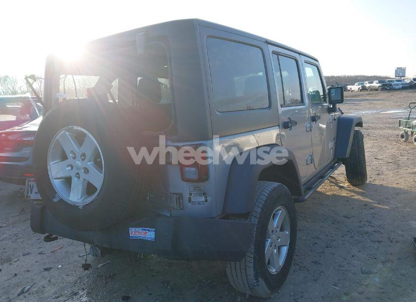 Photo 4 of 2014 Jeep Wrangler UNLIMITED SPORT (VIN 1C4BJWDGXEL120667)