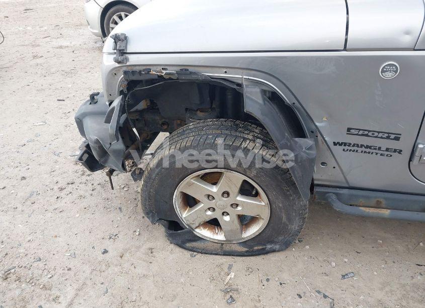 Photo 6 of 2014 Jeep Wrangler UNLIMITED SPORT (VIN 1C4BJWDGXEL120667)