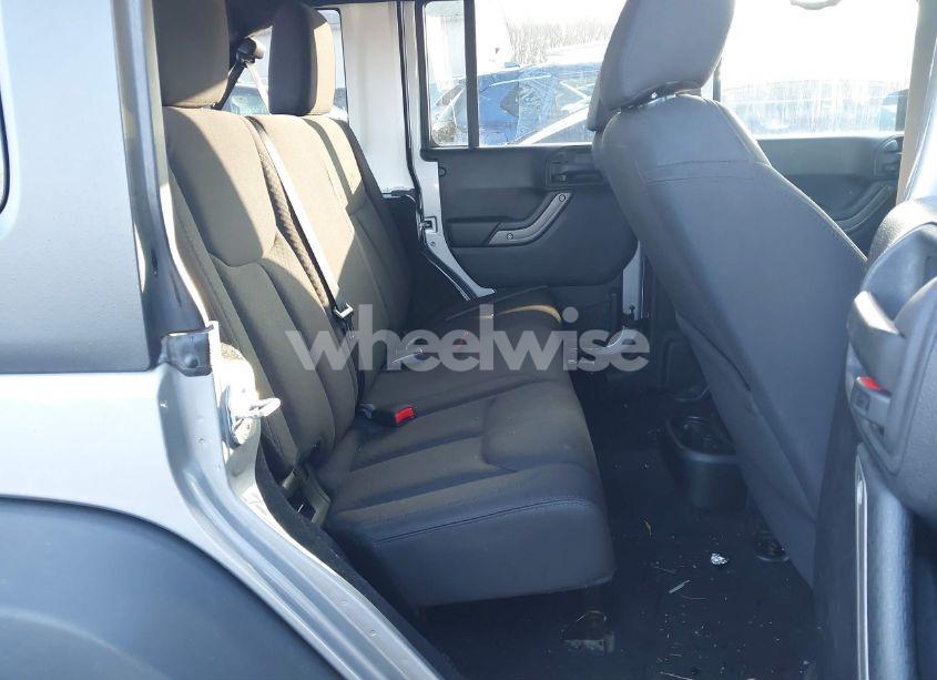 Photo 8 of 2014 Jeep Wrangler UNLIMITED SPORT (VIN 1C4BJWDGXEL120667)