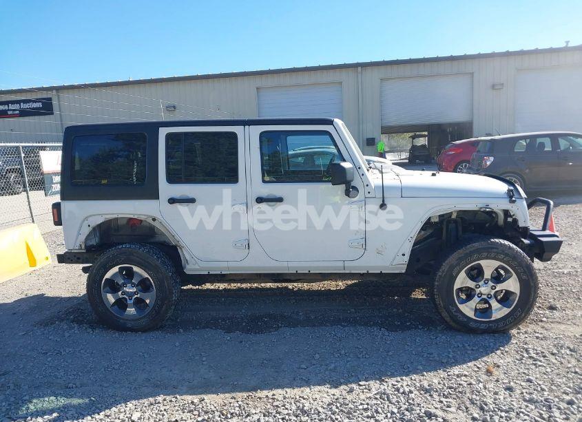 Photo 13 of 2014 Jeep Wrangler UNLIMITED WILLYS WHEELER (VIN 1C4BJWDGXEL245698)