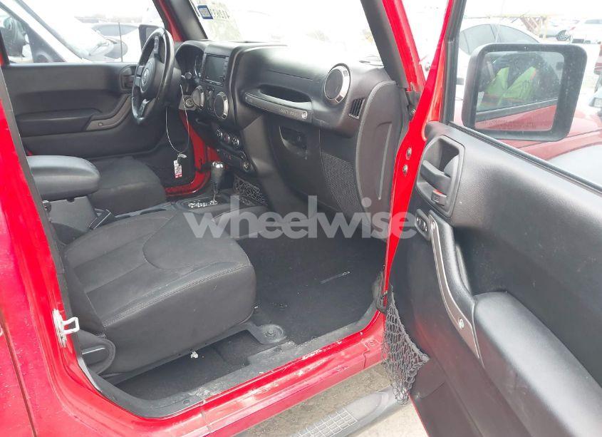 Photo 5 of 2016 Jeep Wrangler UNLIMITED SPORT (VIN 1C4BJWDGXGL201476)