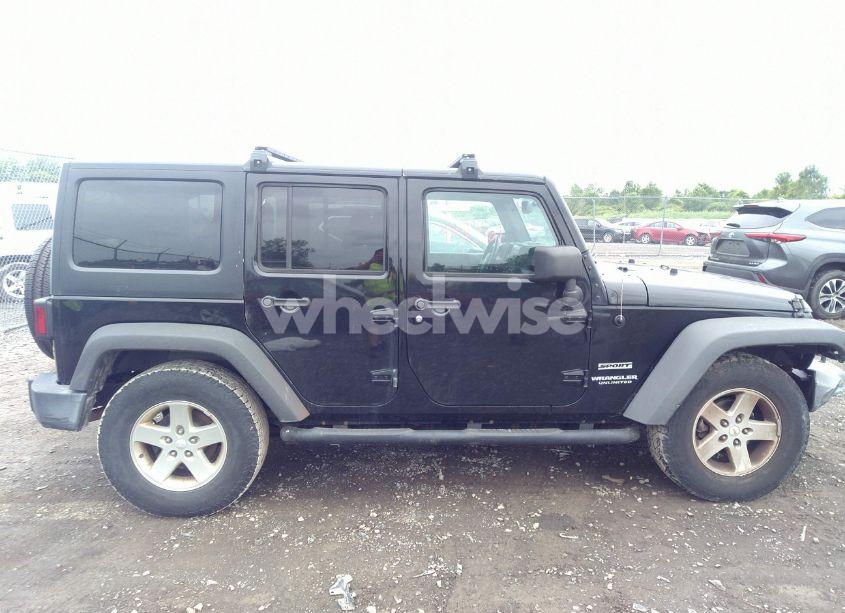 Photo 13 of 2016 Jeep Wrangler UNLIMITED SPORT (VIN 1C4BJWDGXGL206502)