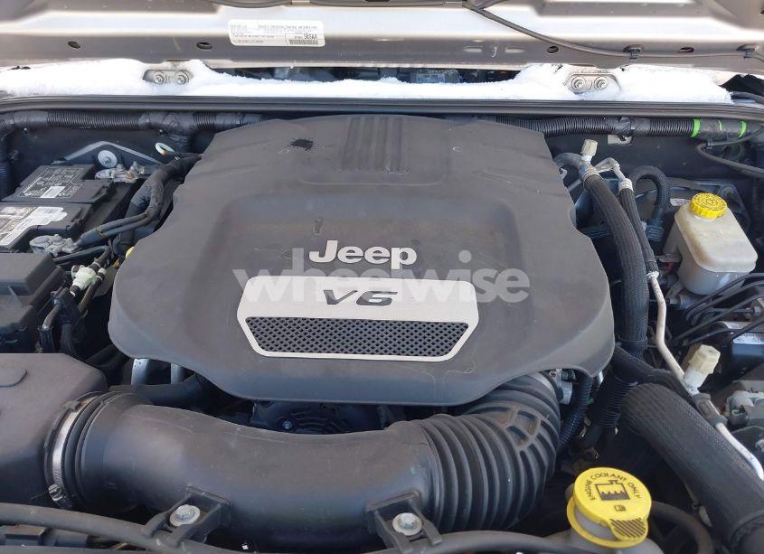 Photo 10 of 2016 Jeep Wrangler UNLIMITED SPORT (VIN 1C4BJWDGXGL252413)