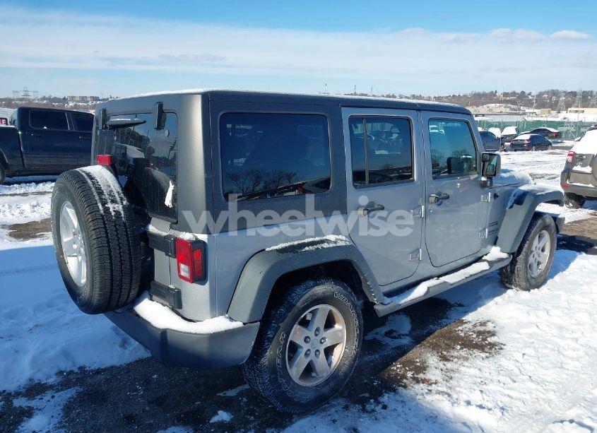 Photo 4 of 2016 Jeep Wrangler UNLIMITED SPORT (VIN 1C4BJWDGXGL252413)
