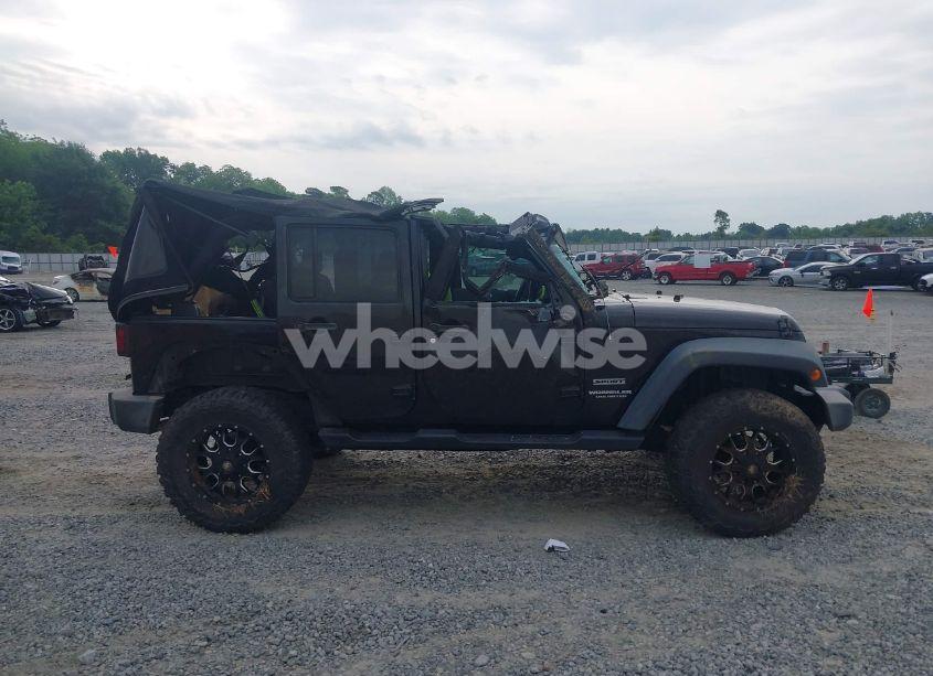 Photo 12 of 2016 Jeep Wrangler UNLIMITED SPORT (VIN 1C4BJWDGXGL269728)