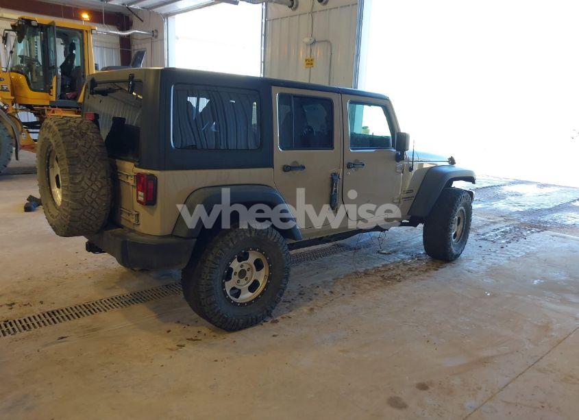 Photo 4 of 2016 Jeep Wrangler UNLIMITED SPORT (VIN 1C4BJWDGXGL288599)