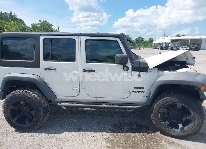 Photo 14 of 2016 Jeep Wrangler UNLIMITED SPORT (VIN 1C4BJWDGXGL335825)