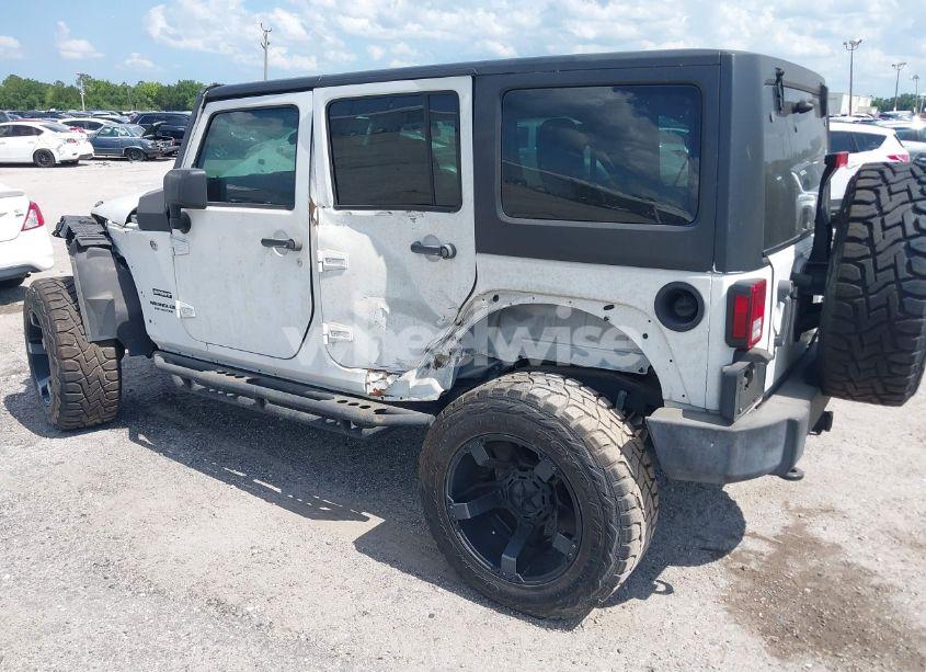 Photo 3 of 2016 Jeep Wrangler UNLIMITED SPORT (VIN 1C4BJWDGXGL335825)