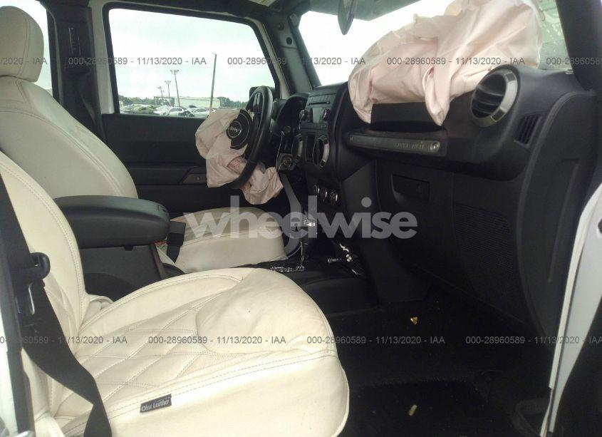 Photo 5 of 2016 Jeep Wrangler UNLIMITED SPORT (VIN 1C4BJWDGXGL335825)