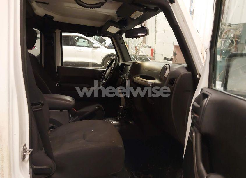 Photo 5 of 2016 Jeep Wrangler UNLIMITED WILLYS WHEELER (VIN 1C4BJWDGXGL343410)