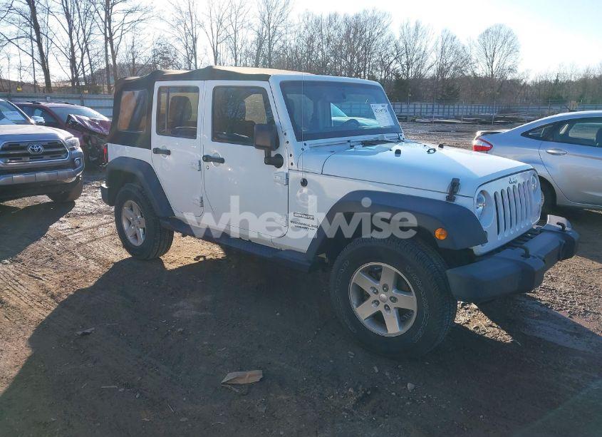 2017 Jeep Wrangler UNLIMITED BIG BEAR 4X4/FREEDOM 4X4/SPORT 4X4/WILLY WHEELER 4X4 (VIN 1C4BJWDGXH2587804) main photo