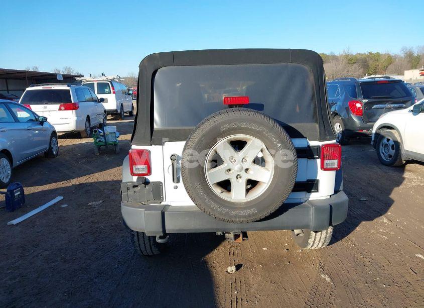 Photo 16 of 2017 Jeep Wrangler UNLIMITED BIG BEAR 4X4/FREEDOM 4X4/SPORT 4X4/WILLY WHEELER 4X4 (VIN 1C4BJWDGXH2587804)