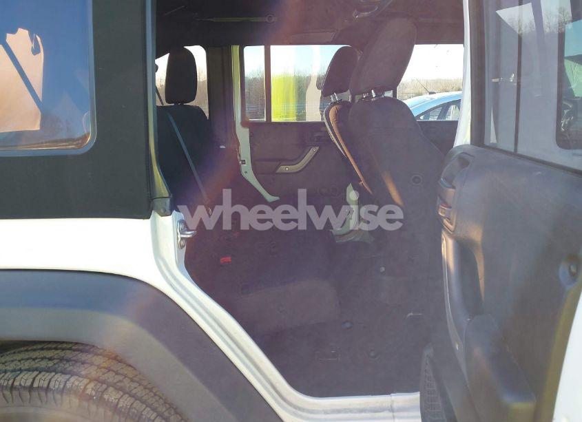 Photo 8 of 2017 Jeep Wrangler UNLIMITED BIG BEAR 4X4/FREEDOM 4X4/SPORT 4X4/WILLY WHEELER 4X4 (VIN 1C4BJWDGXH2587804)