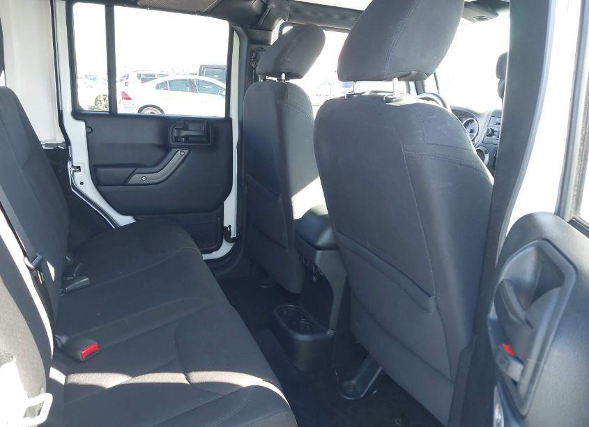 Photo 8 of 2017 Jeep Wrangler UNLIMITED SPORT 4X4 (VIN 1C4BJWDGXHL535797)