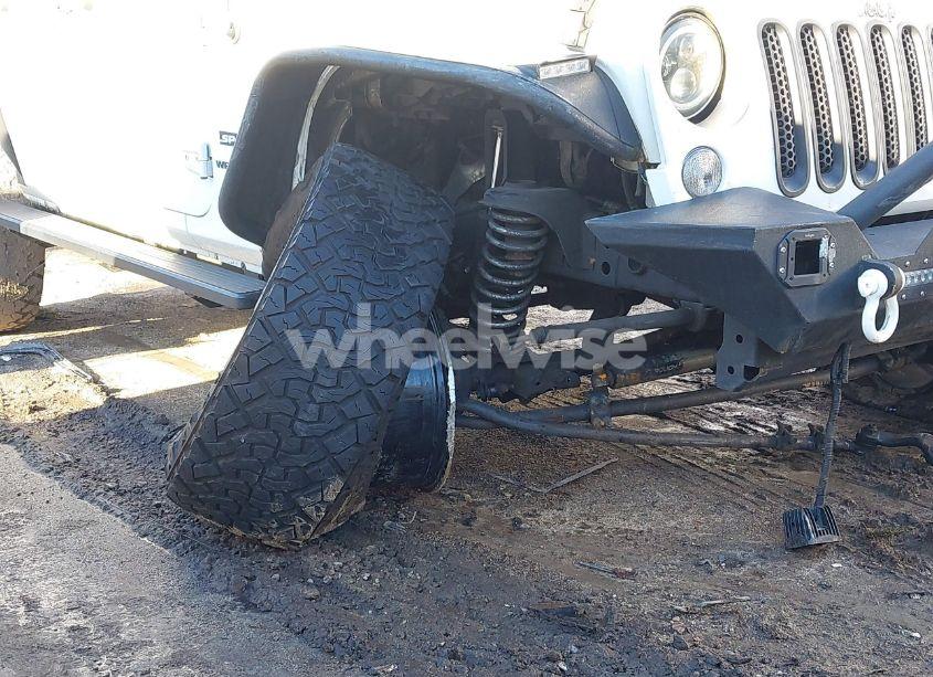 Photo 17 of 2017 Jeep Wrangler UNLIMITED SPORT 4X4 (VIN 1C4BJWDGXHL562045)