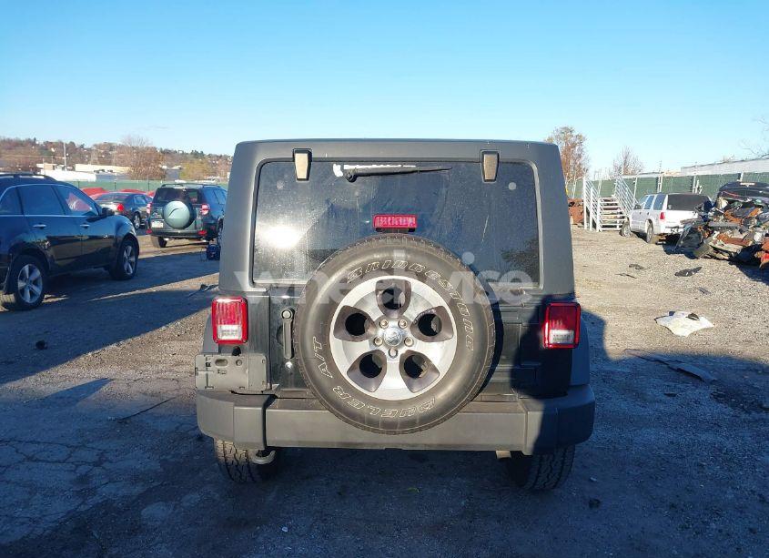 Photo 17 of 2017 Jeep Wrangler UNLIMITED SPORT 4X4 (VIN 1C4BJWDGXHL591190)