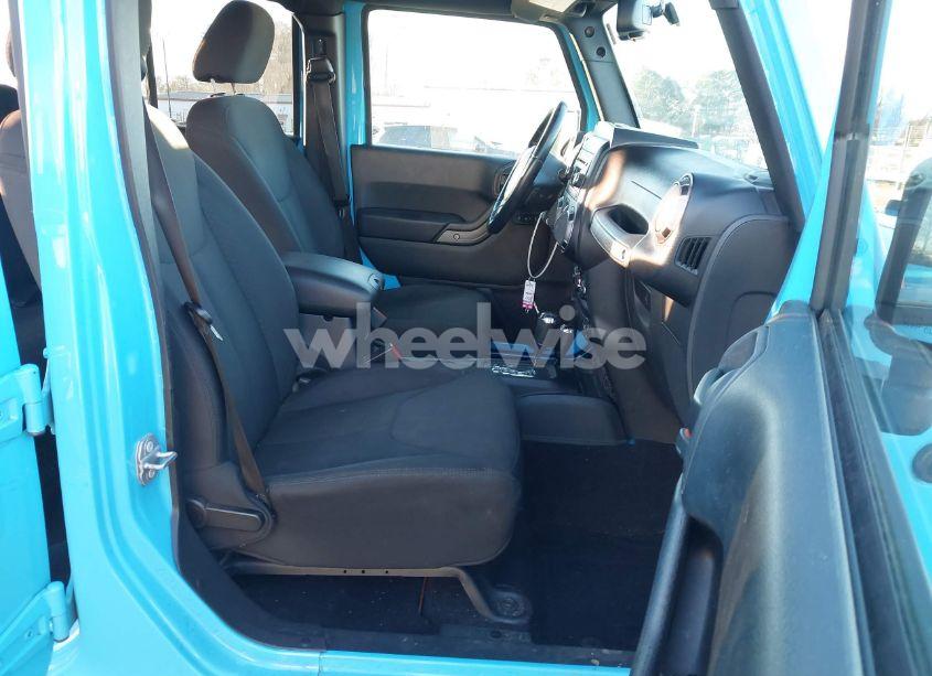 Photo 5 of 2017 Jeep Wrangler UNLIMITED SPORT 4X4 (VIN 1C4BJWDGXHL599418)