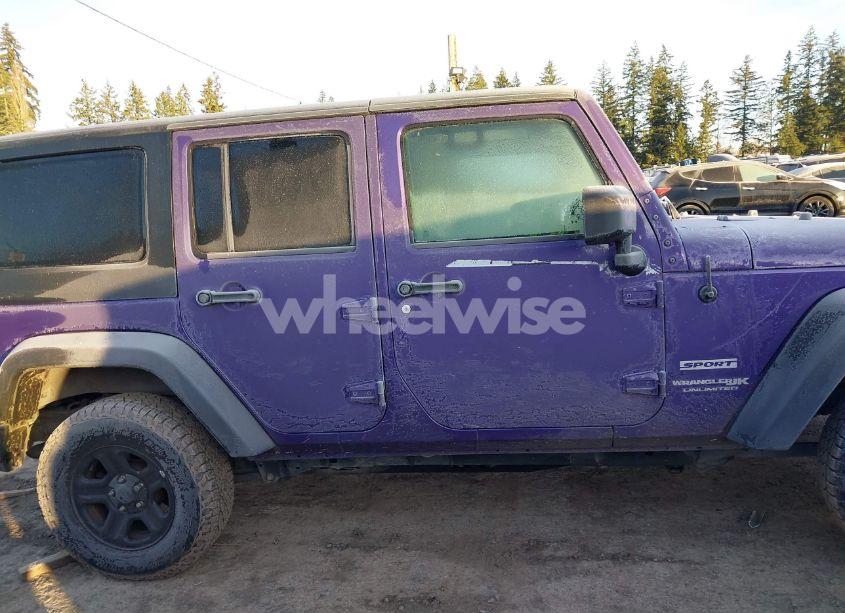 Photo 13 of 2018 Jeep Wrangler JK UNLIMITED SPORT 4X4 (VIN 1C4BJWDGXJL836446)