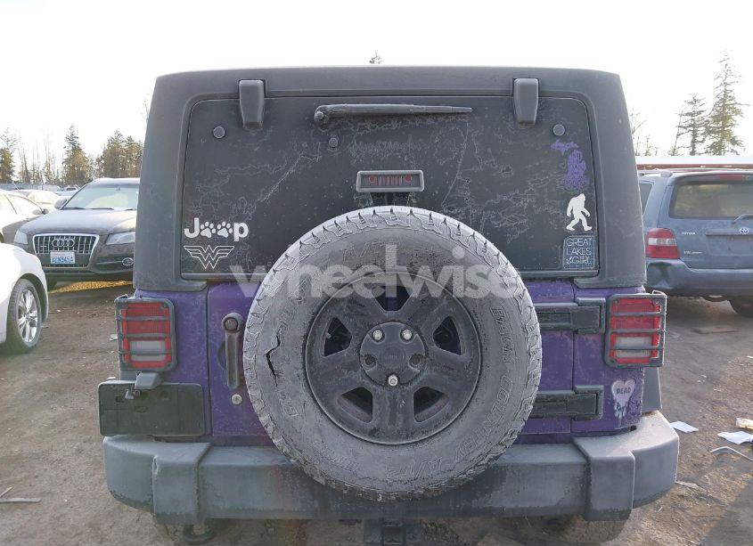 Photo 16 of 2018 Jeep Wrangler JK UNLIMITED SPORT 4X4 (VIN 1C4BJWDGXJL836446)