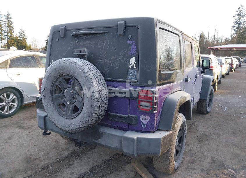 Photo 4 of 2018 Jeep Wrangler JK UNLIMITED SPORT 4X4 (VIN 1C4BJWDGXJL836446)