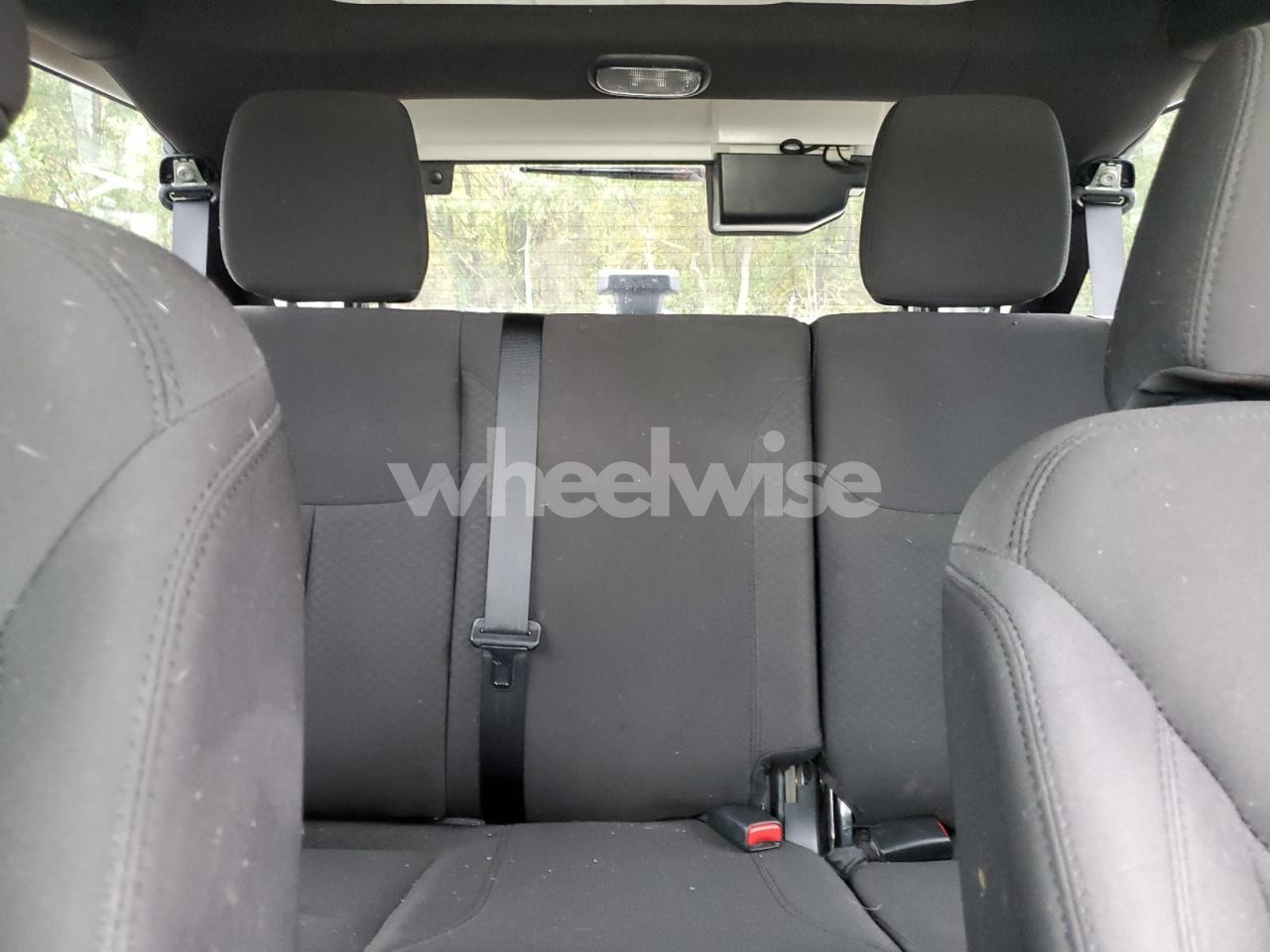 Photo 10 of 2018 JEEP WRANGLER UNLIMITED SPORT (VIN 1C4BJWDGXJL858611)
