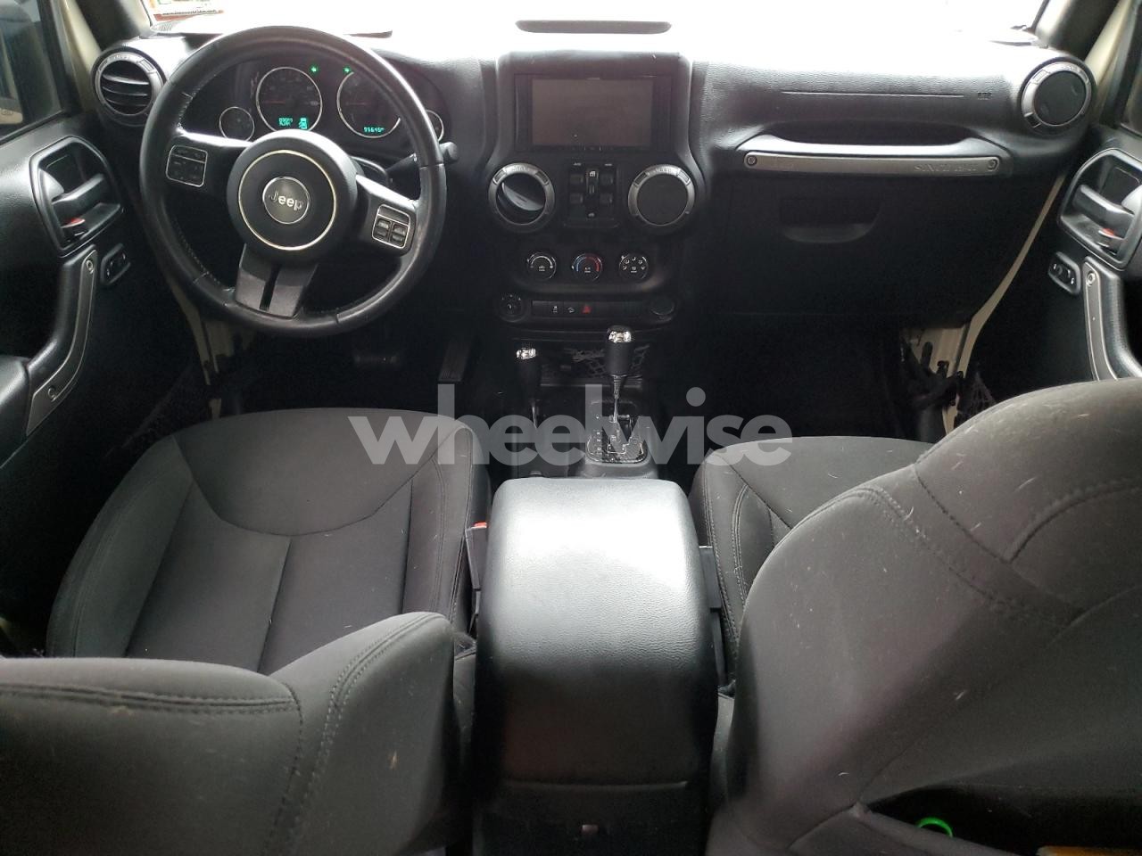 Photo 8 of 2018 JEEP WRANGLER UNLIMITED SPORT (VIN 1C4BJWDGXJL858611)