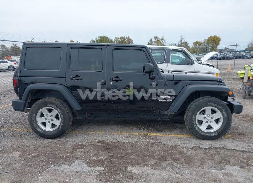 Photo 13 of 2018 Jeep Wrangler JK UNLIMITED SPORT S 4X4 (VIN 1C4BJWDGXJL862545)