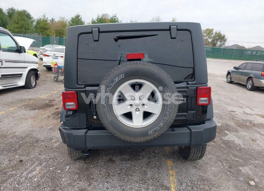 Photo 16 of 2018 Jeep Wrangler JK UNLIMITED SPORT S 4X4 (VIN 1C4BJWDGXJL862545)