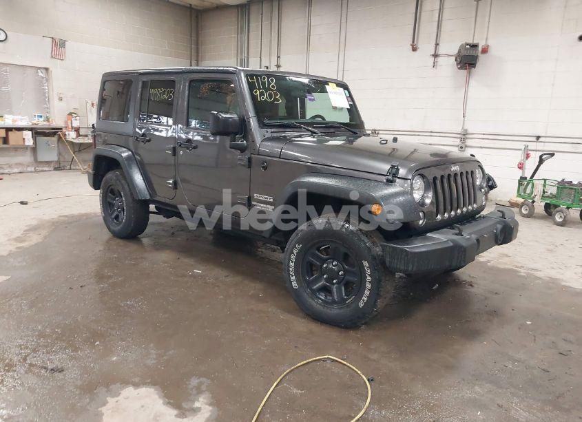 2018 Jeep Wrangler JK UNLIMITED SPORT 4X4 (VIN 1C4BJWDGXJL889020) main photo