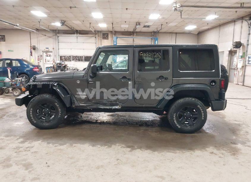 Photo 14 of 2018 Jeep Wrangler JK UNLIMITED SPORT 4X4 (VIN 1C4BJWDGXJL889020)
