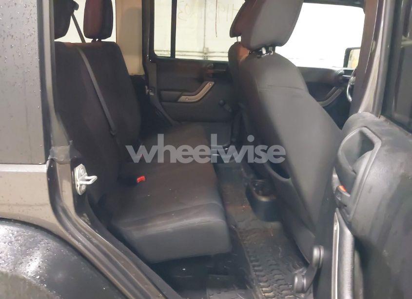 Photo 8 of 2018 Jeep Wrangler JK UNLIMITED SPORT 4X4 (VIN 1C4BJWDGXJL889020)