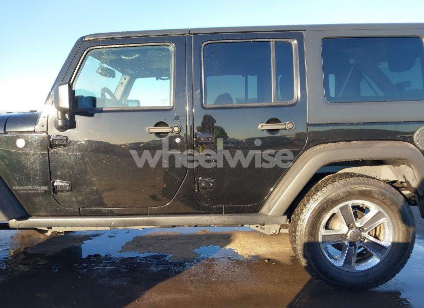 Photo 14 of 2018 Jeep Wrangler JK UNLIMITED WILLY WHEELER W 4X4 (VIN 1C4BJWDGXJL890586)