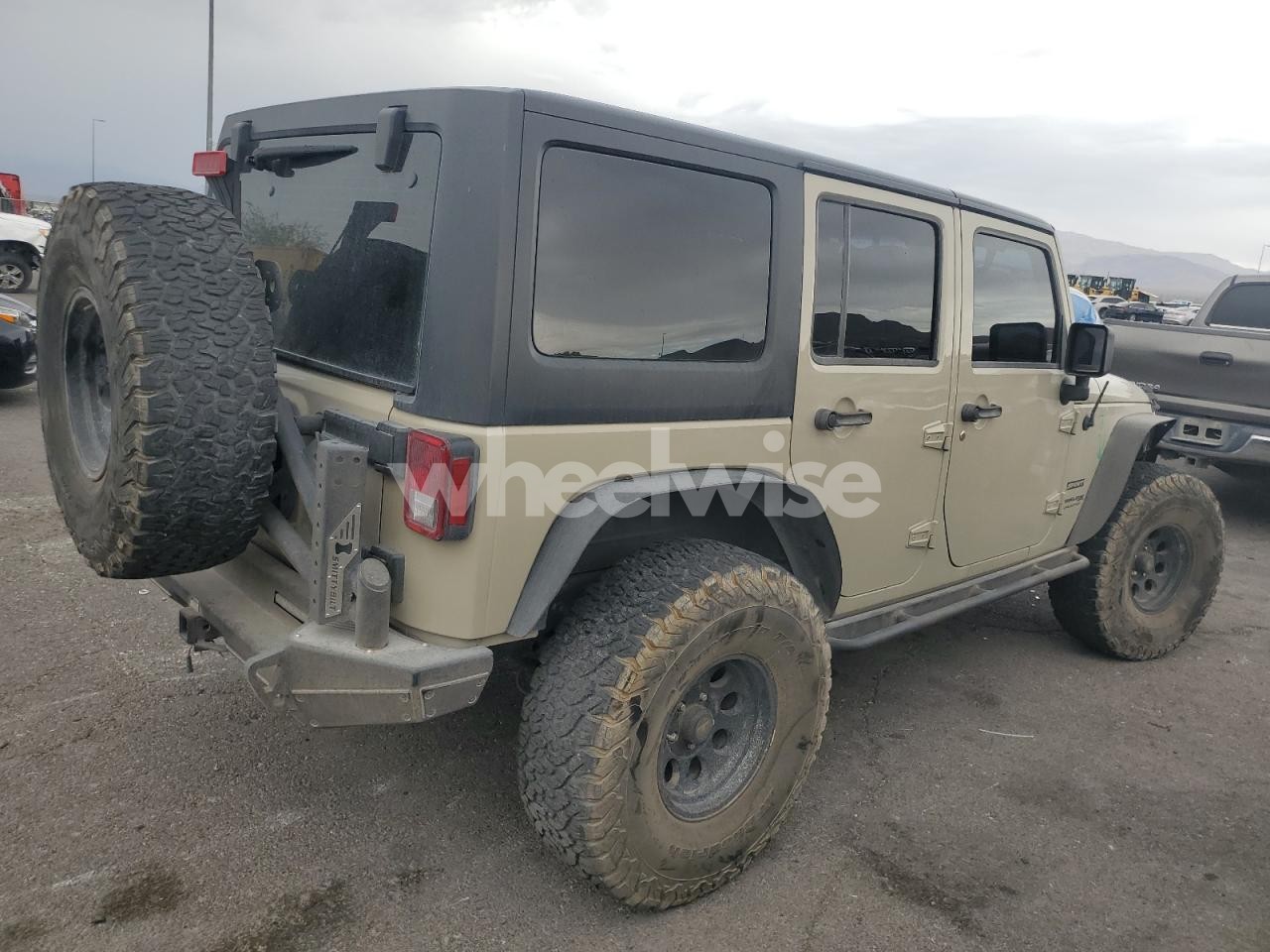 Photo 3 of 2018 JEEP WRANGLER UNLIMITED SPORT (VIN 1C4BJWDGXJL912490)