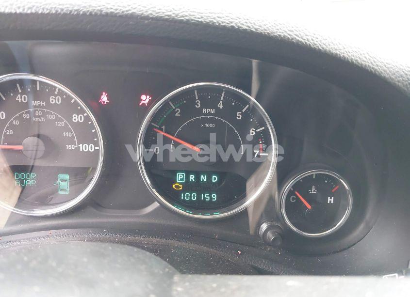 Photo 16 of 2013 Jeep Wrangler UNLIMITED SAHARA (VIN 1C4BJWEG0DL501652)