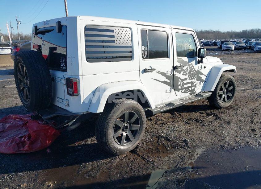 Photo 4 of 2013 Jeep Wrangler UNLIMITED SAHARA (VIN 1C4BJWEG0DL501652)