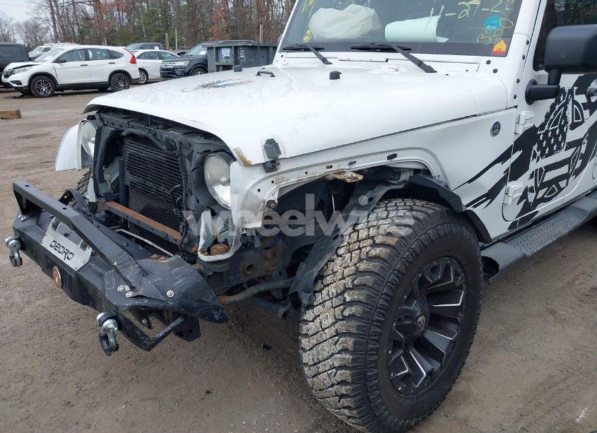 Photo 6 of 2013 Jeep Wrangler UNLIMITED SAHARA (VIN 1C4BJWEG0DL501652)