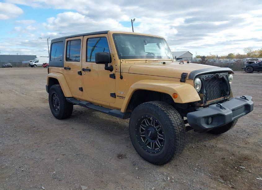 2013 Jeep Wrangler UNLIMITED SAHARA (VIN 1C4BJWEG0DL635867) main photo