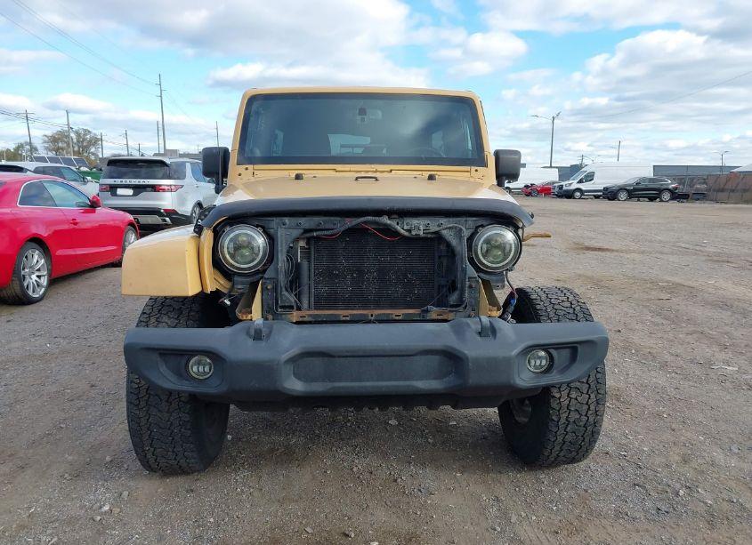 Photo 12 of 2013 Jeep Wrangler UNLIMITED SAHARA (VIN 1C4BJWEG0DL635867)