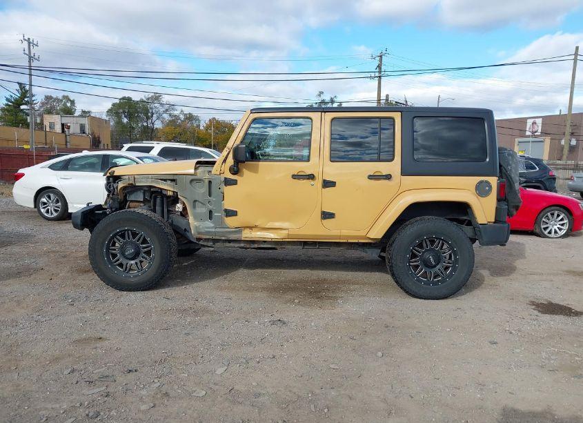 Photo 14 of 2013 Jeep Wrangler UNLIMITED SAHARA (VIN 1C4BJWEG0DL635867)